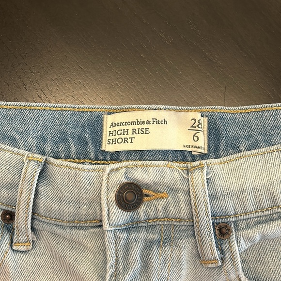 Abercrombie denim shorts - Picture 3 of 3